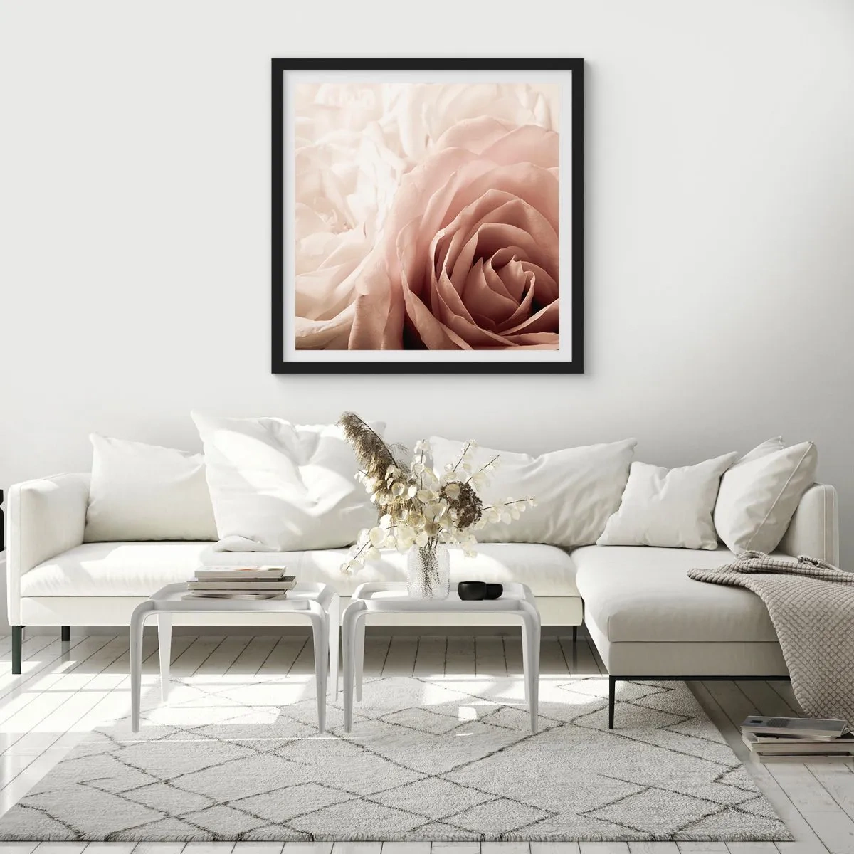 Poster in black frame - In the Heart of a Rose - 30x30 cm