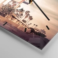 Clock face with lines