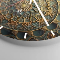 Clock face with lines