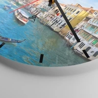 Clock face with lines