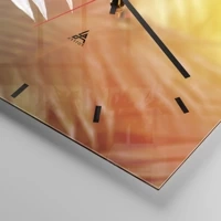 Clock face with lines