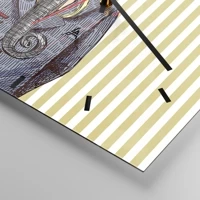 Clock face with lines