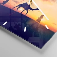 Clock face with lines