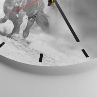 Clock face with lines