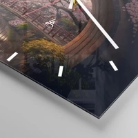 Clock face with lines