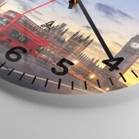 Clock face with numbers