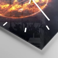 Clock face with lines