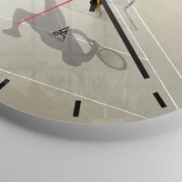 Clock face with lines