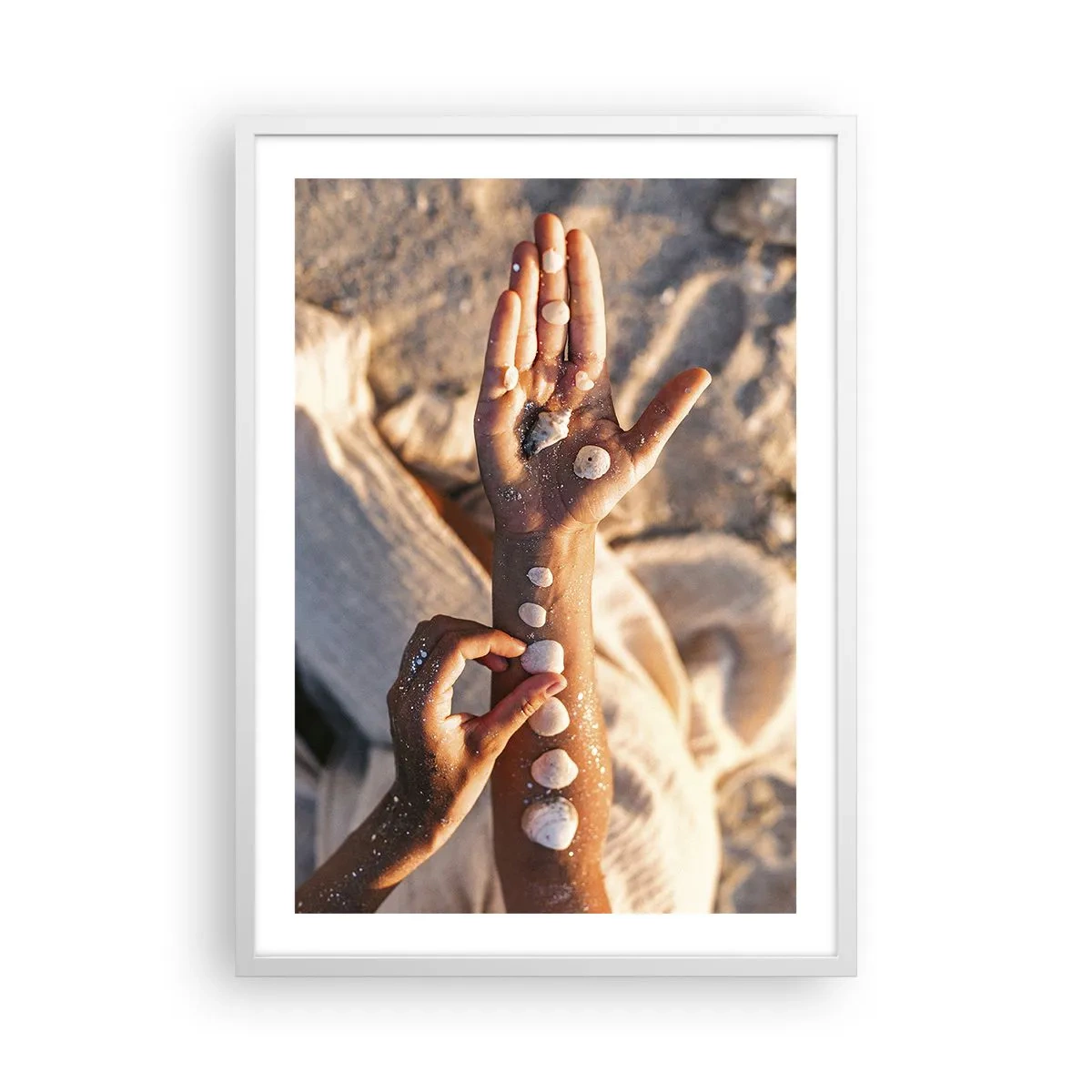 Poster in white frmae - Beauty at Hand - 50x70 cm