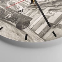 Clock face with lines