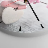 Clock face with lines