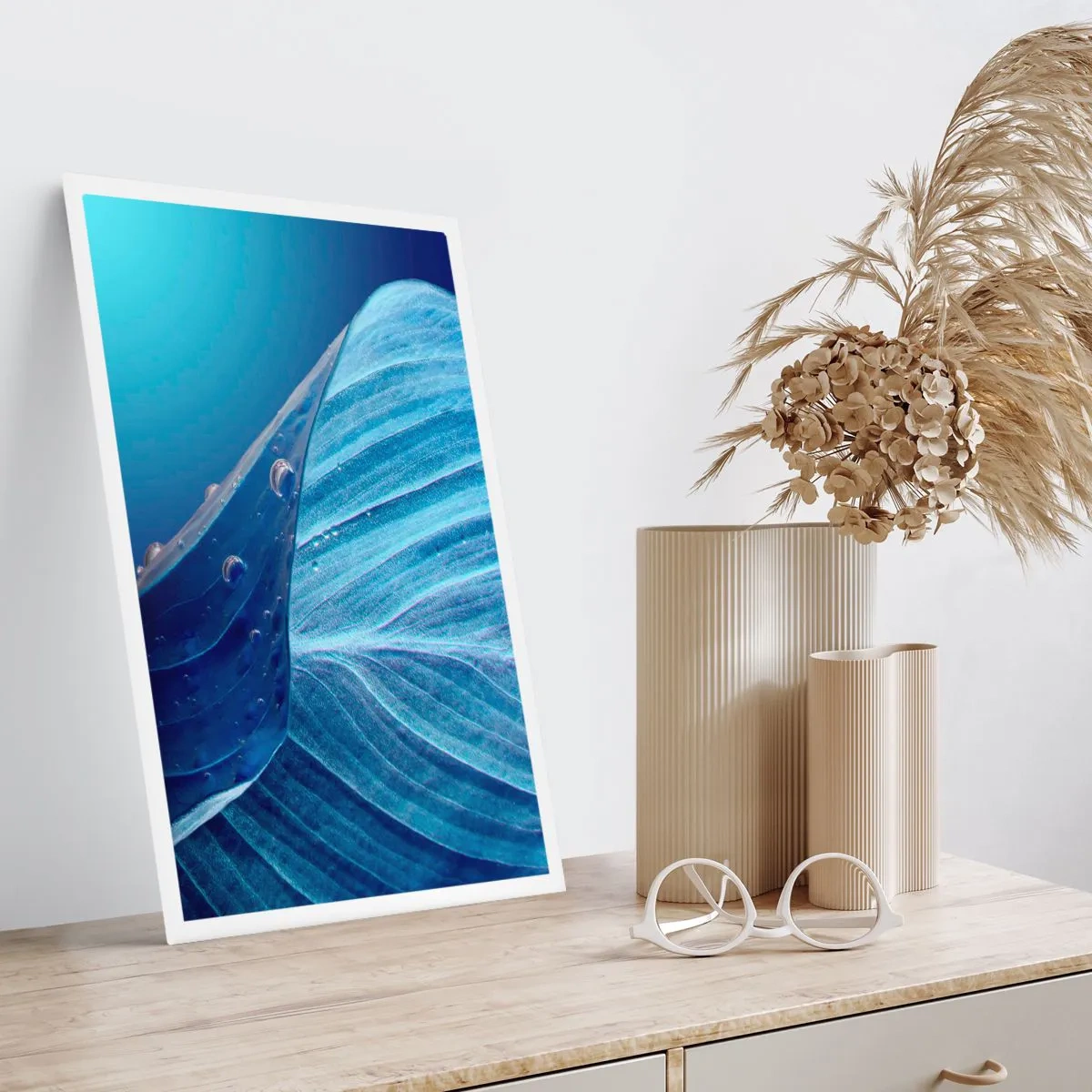 Poster - Hidden Drops of Blue - 40x50 cm