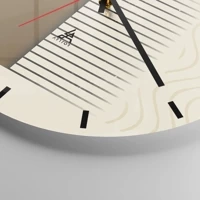 Clock face with lines