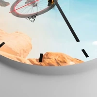 Clock face with lines