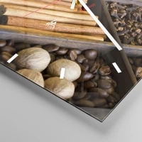 Clock face with lines