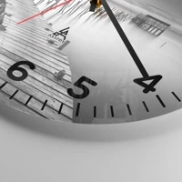 Clock face with numbers