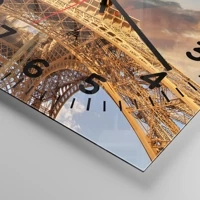 Clock face with numbers