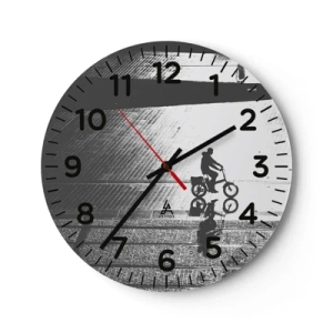 Wall clock - Clock on glass - Straight ahead, through the City - 30x30 cm