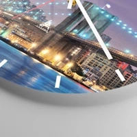 Clock face with lines