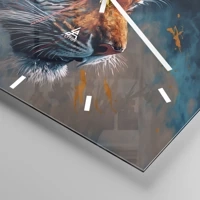 Clock face with lines