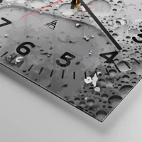 Clock face with numbers