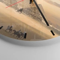 Clock face with lines