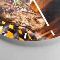 Clock face with lines