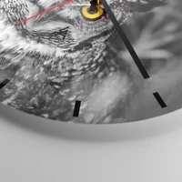 Clock face with lines