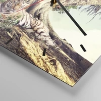 Clock face with lines