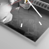 Clock face with lines