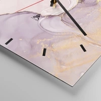 Clock face with lines