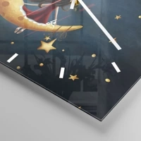 Clock face with lines