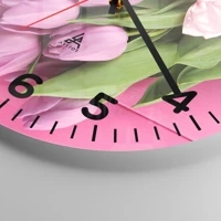 Clock face with numbers