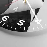 Clock face with numbers