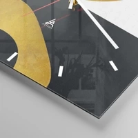 Clock face with lines