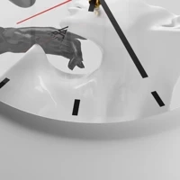 Clock face with lines