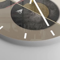 Clock face with lines