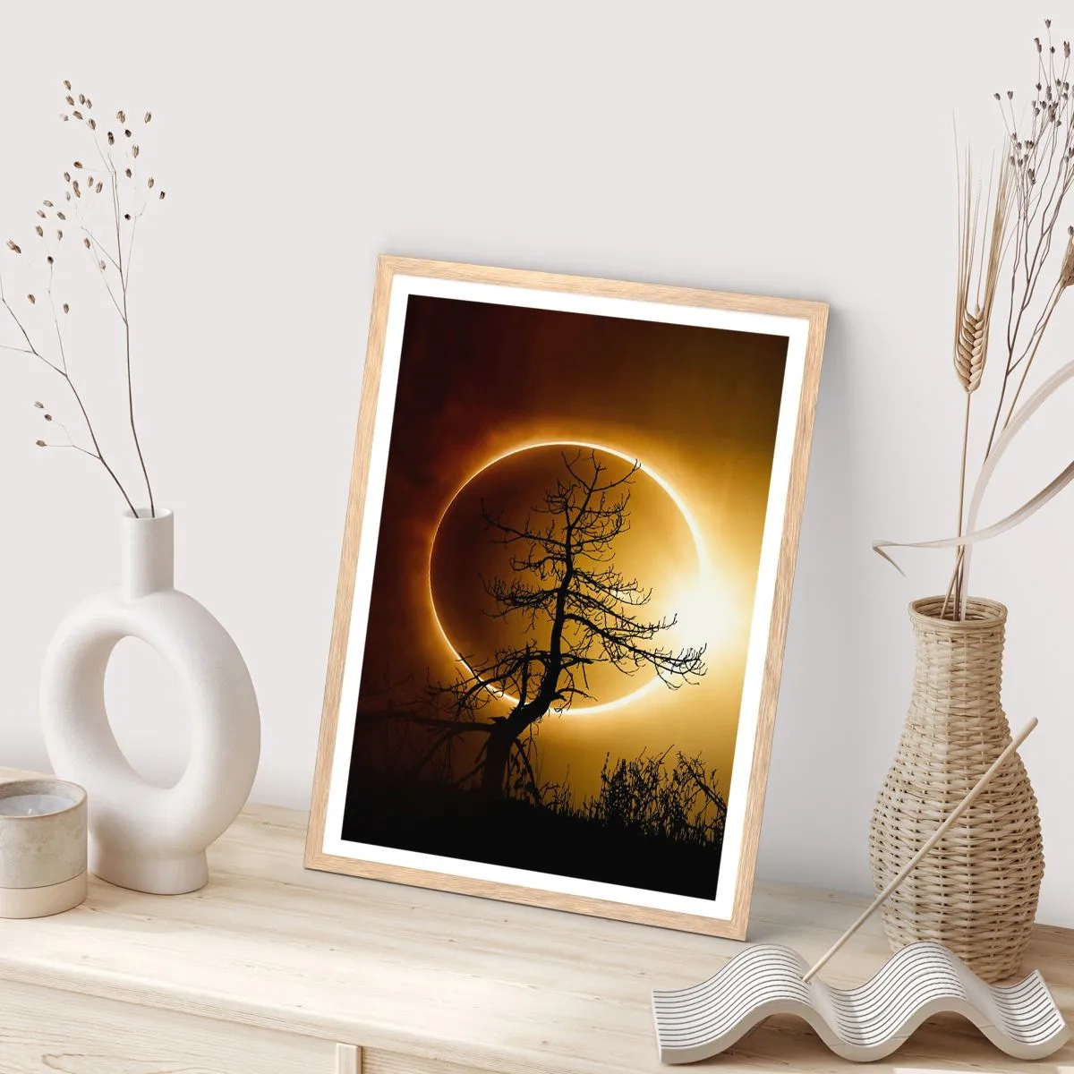 Poster in light oak frame - Total Eclipse - 70x100 cm