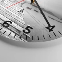 Clock face with numbers