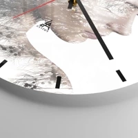 Clock face with lines