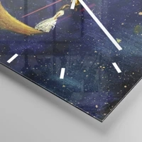 Clock face with lines