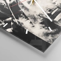 Clock face with lines