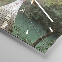 Clock face with lines