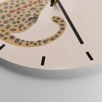 Clock face with lines