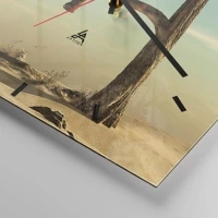 Clock face with lines