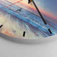 Clock face with lines