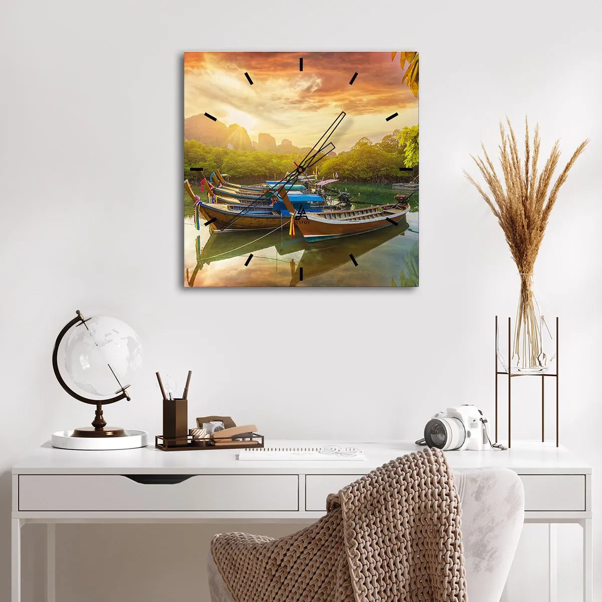 Wall clock - Clock on glass - At the Start of a Busy Day - 40x40 cm