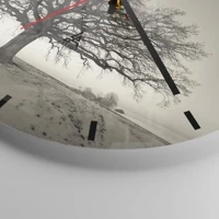 Clock face with lines