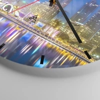 Clock face with lines