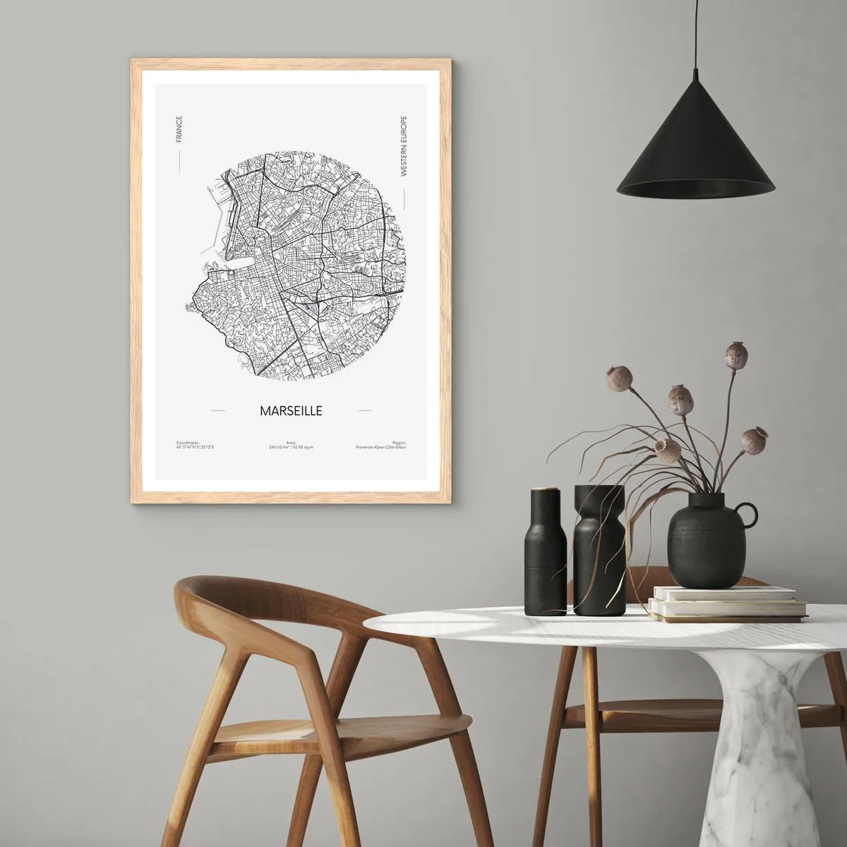 Poster in light oak frame - Anatomy of Marseille - 61x91 cm